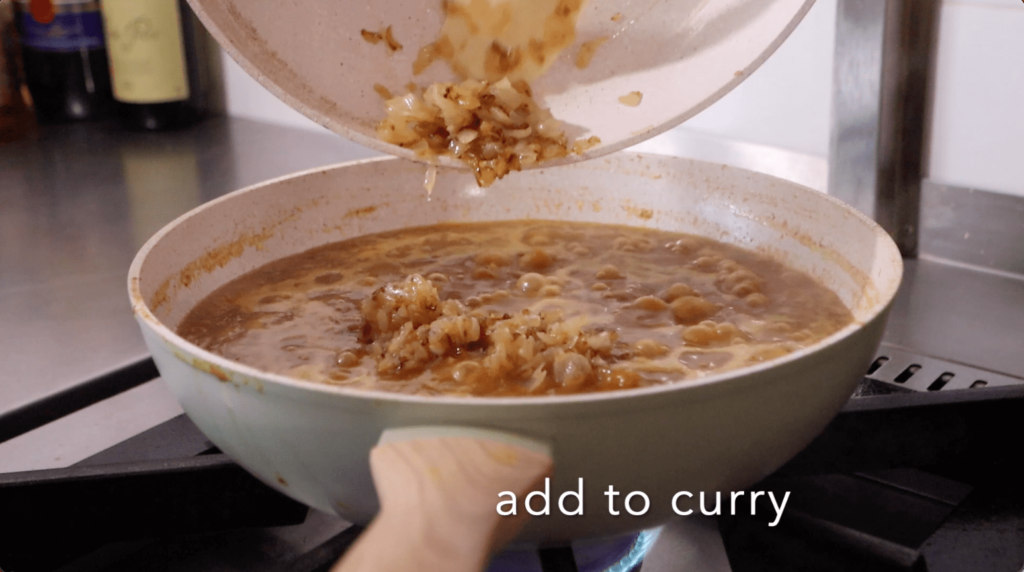 Introduce caramelised onions into curry