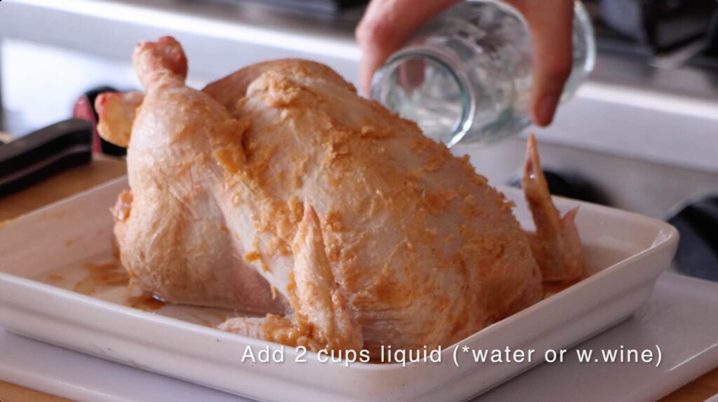 Add some liquid into baking tray