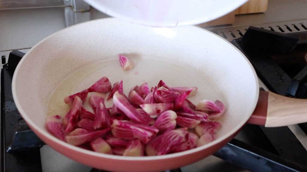 beetroot in pan, the farming chefs