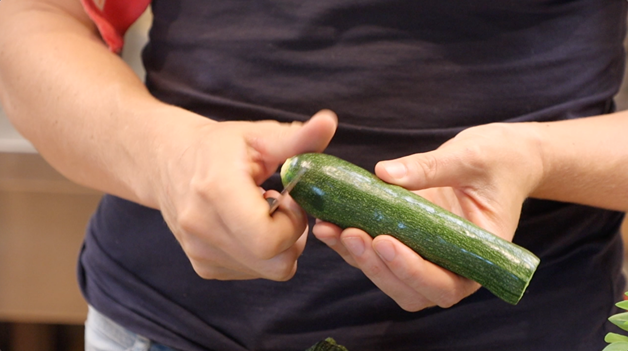 Zucchini under oil- easy preserving