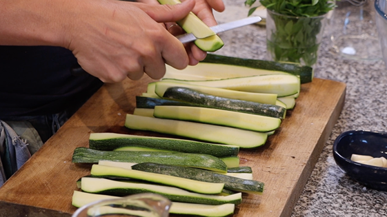 Zucchini under oil